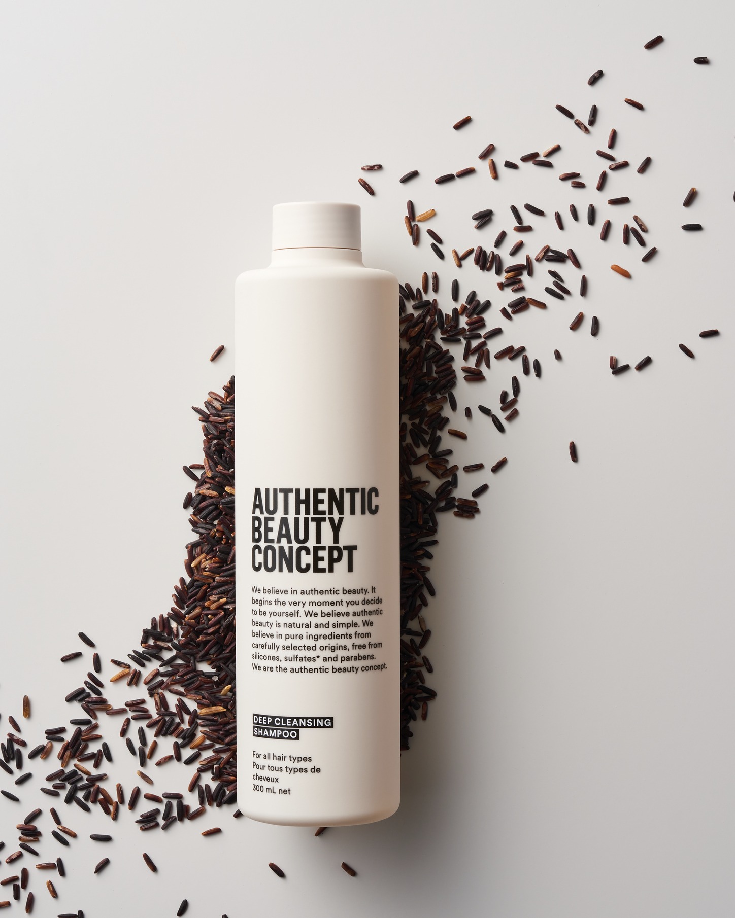 Aftercare products for balayage recommended at ATICA Salón Madrid